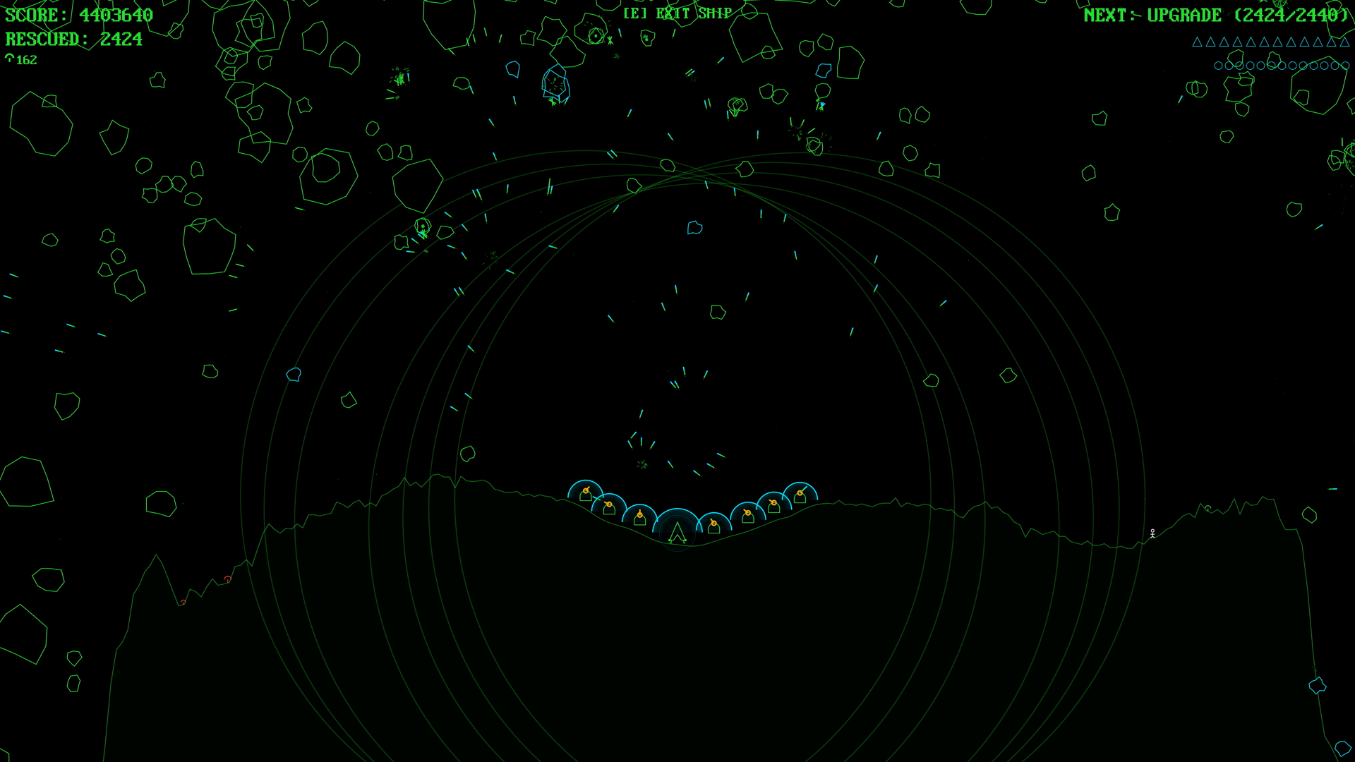 Mooncall gameplay: busy late-run asteroid field